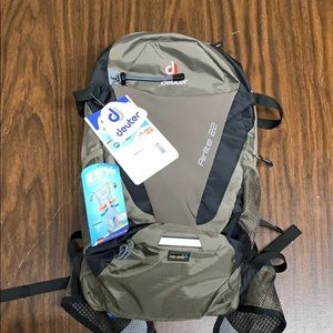 Deuter Airlite22 backpack